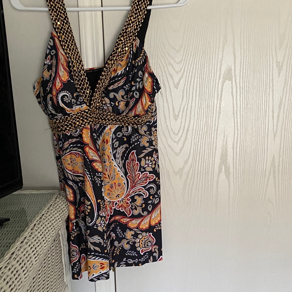 Size L Tankini swim top. Beautiful colors